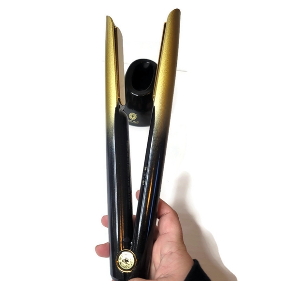 Martino Cartier Paula Abdul no strings attached cordless hair straitner open box - Picture 7 of 10